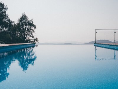Pool mit Aussicht | © Urlaub am Bauernhof Kärnten/ Daniel Gollner