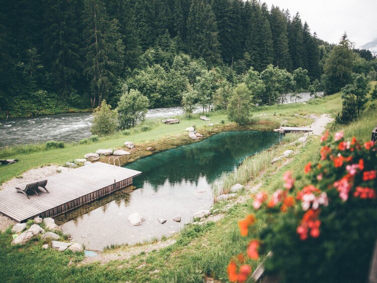 Teich mit Steg | © Urlaub am Bauernhof Kärnten / Daniel Gollner