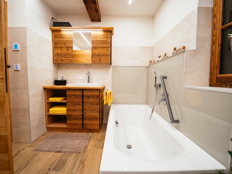 Badezimmer Innenansicht | © Urlaub am Bauernhof Kärnten / Daniel Gollner
