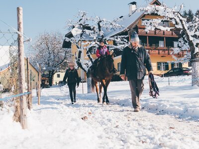 Ausritt | © Urlaub am Bauernhof Kärnten / Daniel Gollner Ausritt im Schnee | © Urlaub am Bauernhof Kärnten / Daniel Gollner