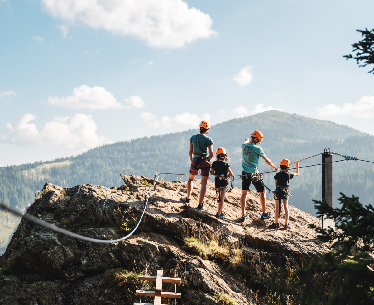 Hochseilgarten am Klippitztörl | © KSL Tourismus GmbH | Knabl, Tribondeau Familienerlebnis im Hochseilgarten am Klippitztörl | © KSL Tourismus GmbH | Knabl, Tribondeau