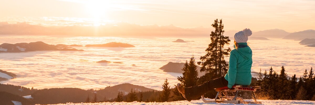 Saualpe im Winter mit Blick ins Lavanttal mit Hochnebel | © Michael Stabentheiner/ Tourismusregion Mittelkärnten
