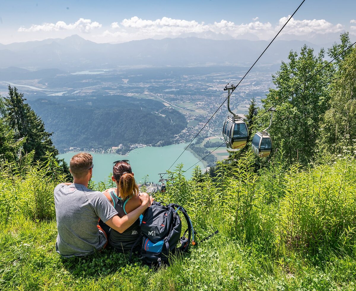 Panoramablick über den ruhigen Ossiacher See in den Bergen | © Michael Stabentheiner/ Region Villach Tourismus GmbH
