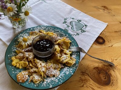 Kaiserschmarrn mit Zwetschkenröster | © Meissnitzer / Peitlerhütte Kaiserschmarrn mit Zwetschkenröster | © Meissnitzer / Peitlerhütte