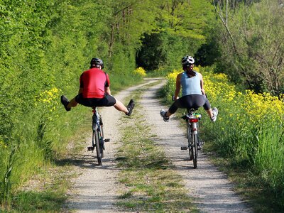Two cyclists | © Mostviertel Tourismus / weinfranz.at Two cyclists along the Traisental cycle path | © Mostviertel Tourismus / weinfranz.at