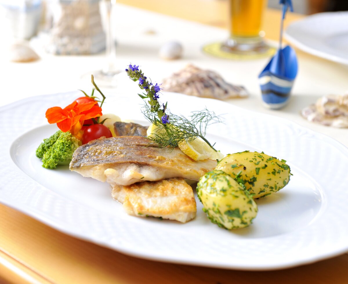 carp on a plate | © Robert Herbst / Waldviertel Tourismus roasted carp on plate | © Robert Herbst / Waldviertel Tourismus