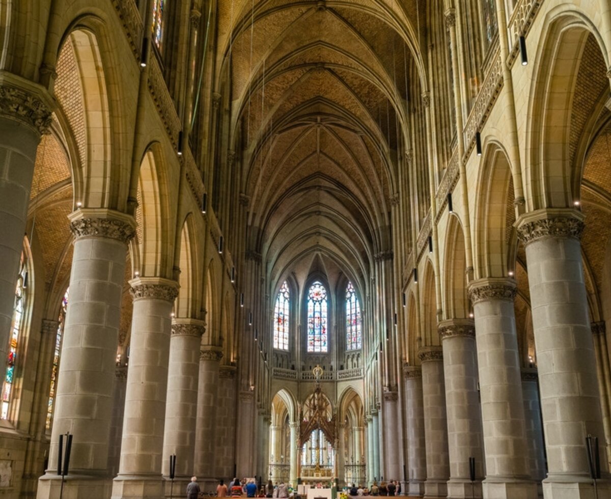 Innenaufnahme des Mariendoms Linz, Zentralraum | © Linz Tourismus / Laurène Philippot