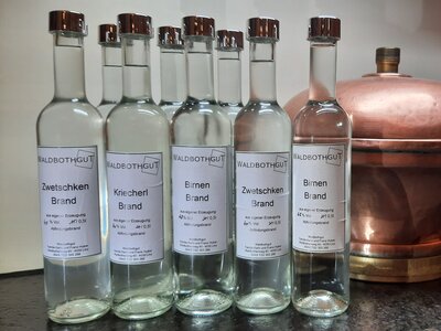 Schnaps vom Waldbothgut in Oberösterreich | © Urlaub am Bauernhof Österreich / Huber - Waldbothgut Schnaps vom Waldbothgut in Oberösterreich | © Urlaub am Bauernhof Österreich / Huber - Waldbothgut
