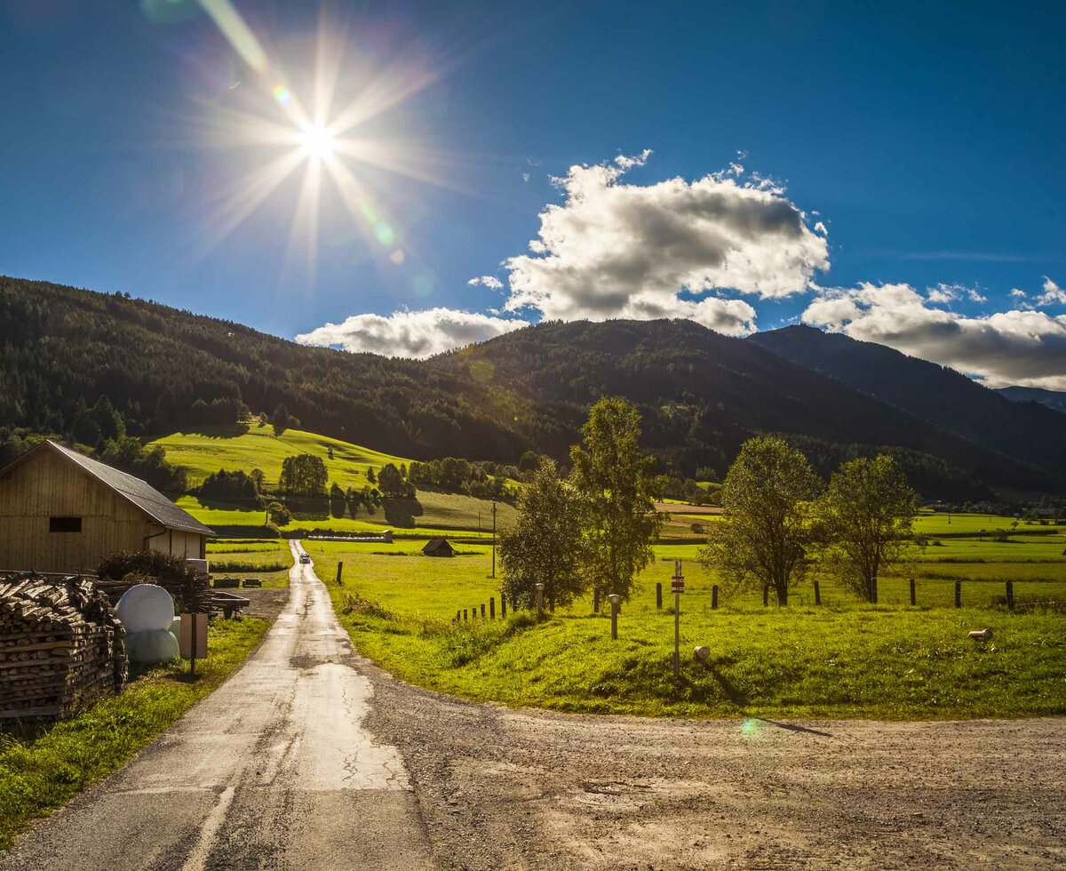 Sonnenschein am Hansalagut im Salzburger Lungau | © Urlaub am Bauernhof / Bernd Suppan Sonnenschein, Landschaft, Außenaufnahme, am Hansalagut im Salzburger Lungau | © Urlaub am Bauernhof / Bernd Suppan