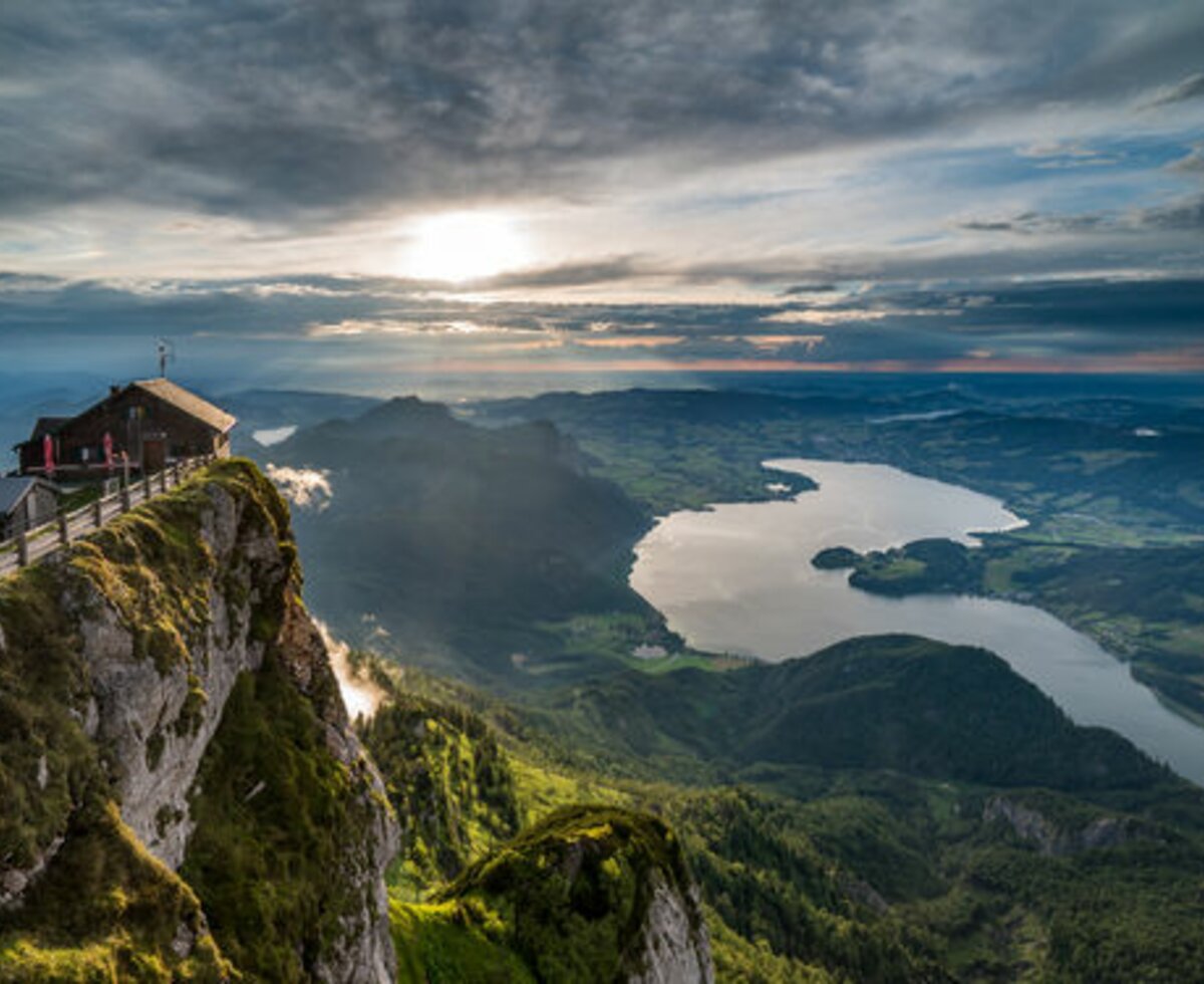 Aussicht von der Schafbergspitze | © WTG / wimair.at Aussicht von der Schafbergspitze am Wolfgangsee auf die Atterseeregion | © WTG / wimair.at