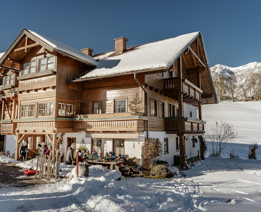 Bauernhof in Ramsau am Dachstein im Winter | © UaB Steiermark / Wolfgang Spekner