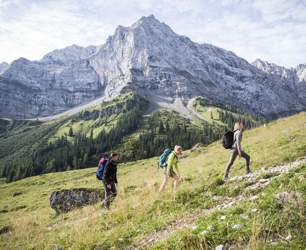 Adlerweg | © Urlaub am Bauernhof - tirolwerbung/ Dominik Gigler Adlerweg | © Urlaub am Bauernhof - tirolwerbung/ Dominik Gigler