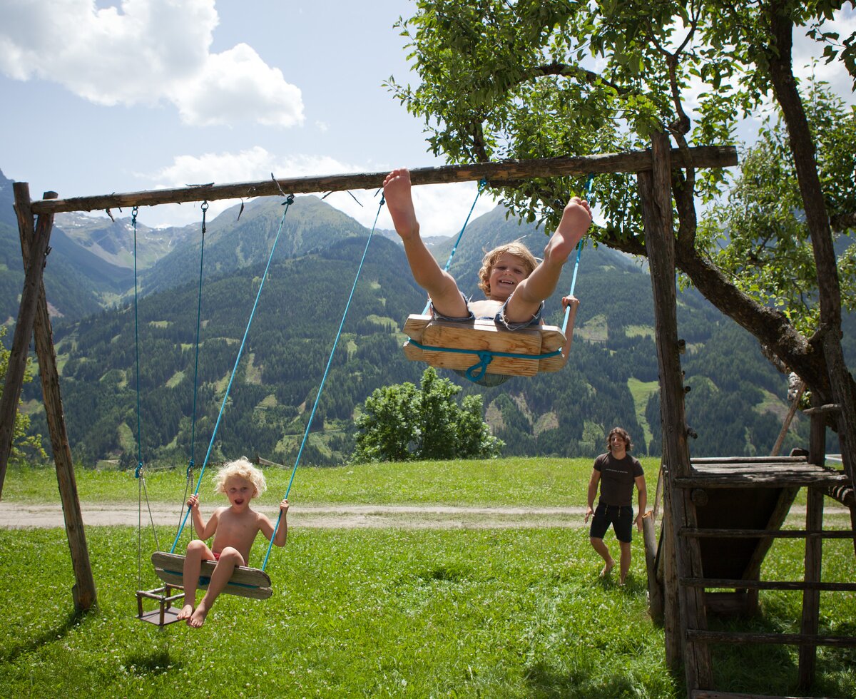 Schaukelspaß | © Urlaub am Bauernhof Tirol Schaukelspaß | © Urlaub am Bauernhof Tirol