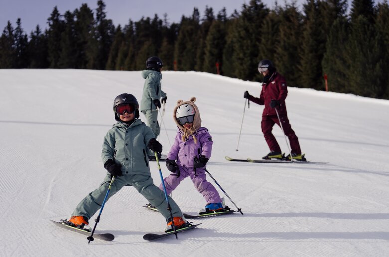 Familie Kinder Skifahren Gungezer | © ©Hall-Wattens Tourismus