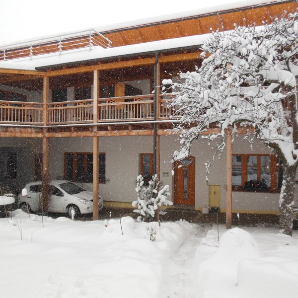 winterlicher Hof