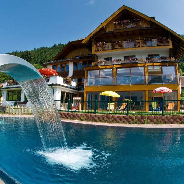 nawu_apartments_Südseite_Pool