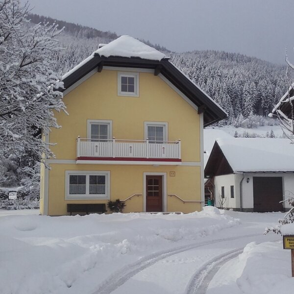 Haus Reinfrank im Winterkleid